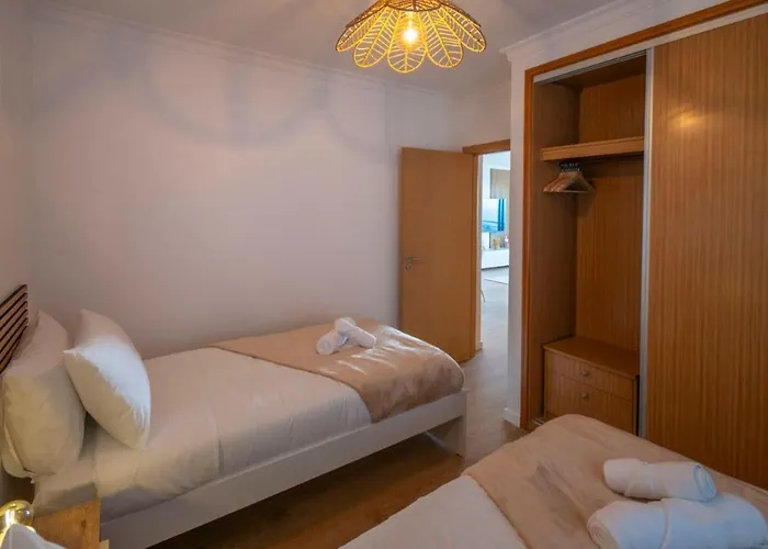 Cm Golden View * Caniço